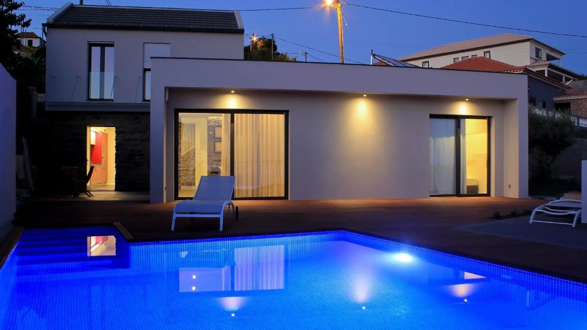 Дом отдыха Ferienhaus In Estreito Da Calheta Mit Privatem Pool Und Meerblick Жардин-ду-Мар Португалия
